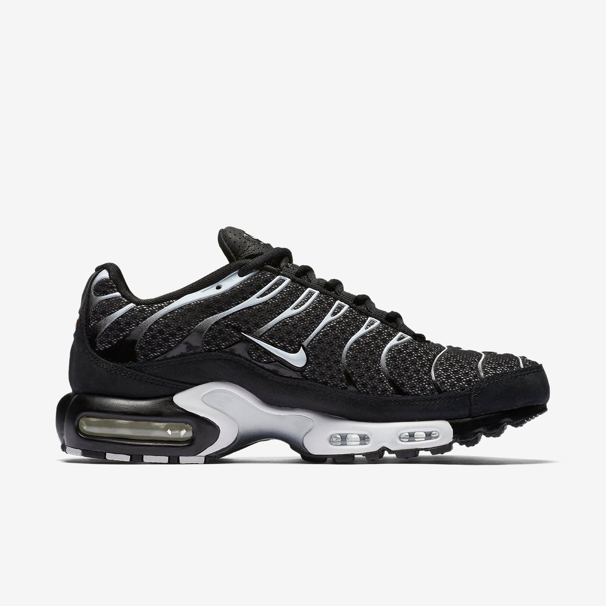 Air Max Plus - Black Sail Salsa Red